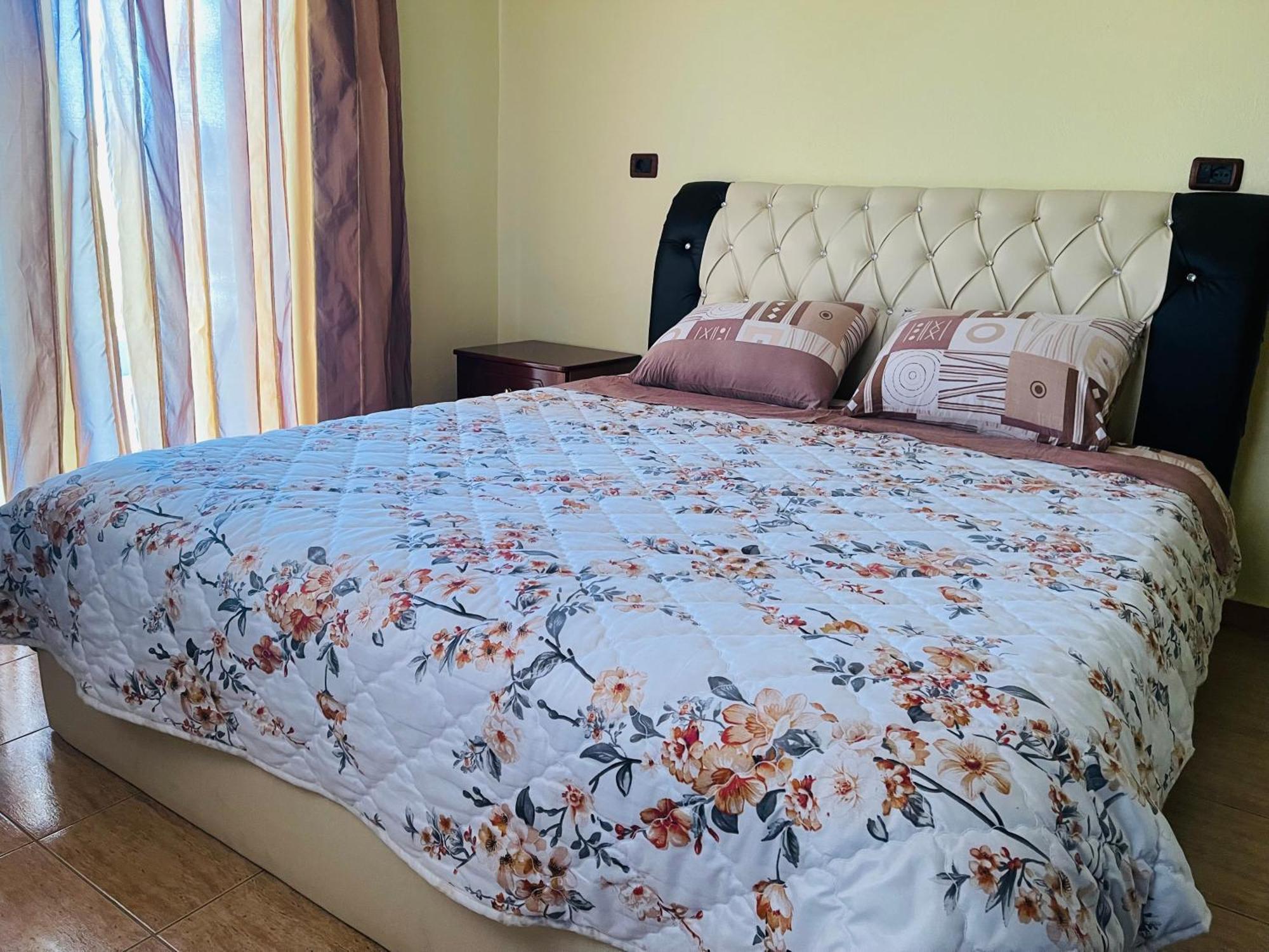 Hotel Paradise Bilisht Dış mekan fotoğraf